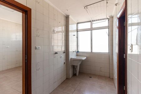 Apartamento à venda com 126m², 3 quartos e 1 vagaÁrea de Serviço