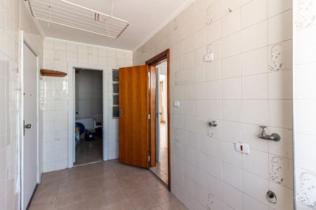 Apartamento à venda com 126m², 3 quartos e 1 vagaÁrea de Serviço