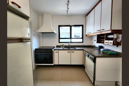 Apartamento para alugar com 204m², 3 quartos e 3 vagasCozinha