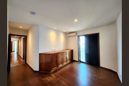 Apartamento para alugar com 204m², 3 quartos e 3 vagasSuíte 3