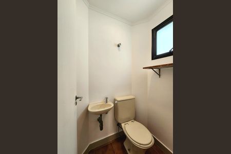 Apartamento para alugar com 204m², 3 quartos e 3 vagasBanheiro de serviço