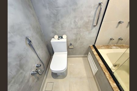 Apartamento para alugar com 204m², 3 quartos e 3 vagasBanheiro da Suíte 3