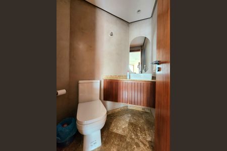 Apartamento para alugar com 204m², 3 quartos e 3 vagasLavabo