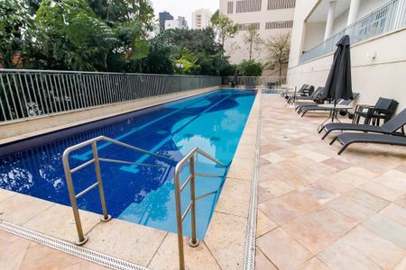 Apartamento à venda com 87m², 3 quartos e 2 vagas Apartamento à venda com 87m², 3 quartos e 2 vagasÁrea comum - Piscina