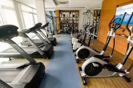 Apartamento à venda com 87m², 3 quartos e 2 vagas Apartamento à venda com 87m², 3 quartos e 2 vagasÁrea comum - Academia