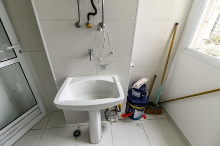 Apartamento à venda com 87m², 3 quartos e 2 vagas Apartamento à venda com 87m², 3 quartos e 2 vagasDetalhe da area de serviço