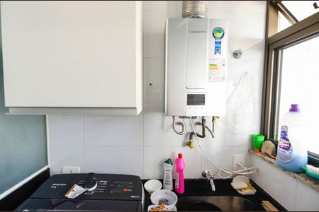 Apartamento à venda com 90m², 3 quartos e 2 vagas Apartamento à venda com 90m², 3 quartos e 2 vagasÁrea de Serviço