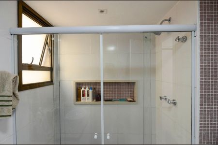 Apartamento à venda com 90m², 3 quartos e 2 vagas Apartamento à venda com 90m², 3 quartos e 2 vagasBanheiro da Suíte