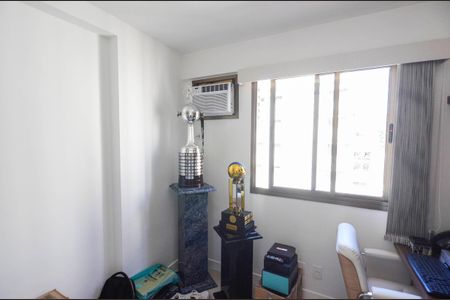 Apartamento à venda com 90m², 3 quartos e 2 vagas Apartamento à venda com 90m², 3 quartos e 2 vagasQuarto 2