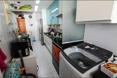 Apartamento à venda com 90m², 3 quartos e 2 vagas Apartamento à venda com 90m², 3 quartos e 2 vagasÁrea de Serviço