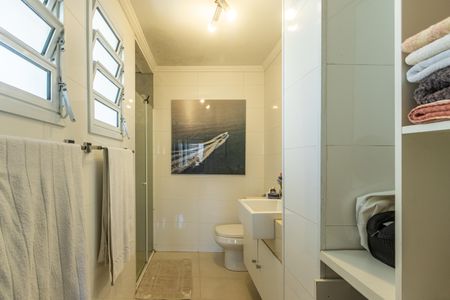 Apartamento à venda com 96m², 2 quartos e sem vaga Apartamento à venda com 96m², 2 quartos e sem vagaBanheiro da Suíte 1