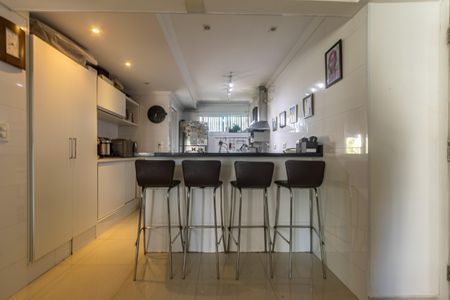 Apartamento à venda com 96m², 2 quartos e sem vaga Apartamento à venda com 96m², 2 quartos e sem vagaCozinha