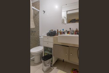 Apartamento à venda com 96m², 2 quartos e sem vaga Apartamento à venda com 96m², 2 quartos e sem vagaBanheiro 1