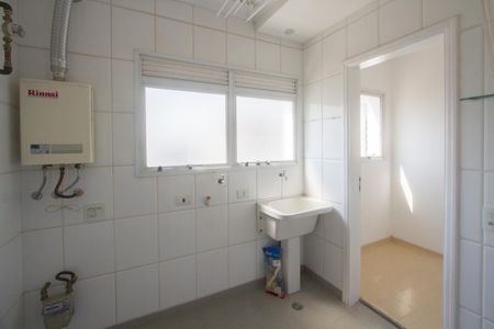 Apartamento para alugar com 155m², 3 quartos e 3 vagas Apartamento para alugar com 155m², 3 quartos e 3 vagasÁrea de Serviço