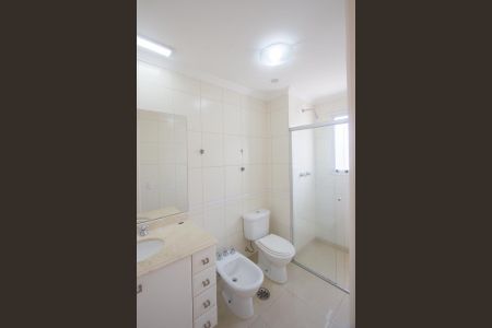 Banheiro da Suíte 1 de apartamento para alugar com 3 quartos, 155m² em Campo Belo, São Paulo