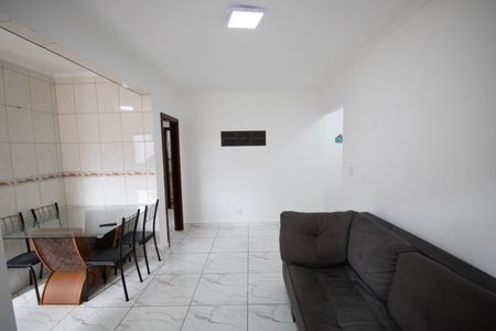 Sala de apartamento para alugar com 2 quartos, 76m² em Vila Caiçara, Praia Grande