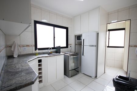 Apartamento para alugar com 76m², 2 quartos e 1 vagaCozinha