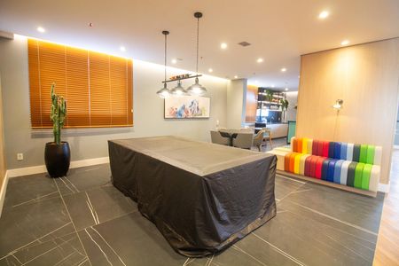 Studio à venda com 28m², 1 quarto e sem vaga Studio à venda com 28m², 1 quarto e sem vagaÁrea comum - Sala de Jogos