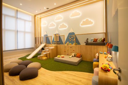 Studio à venda com 28m², 1 quarto e sem vaga Studio à venda com 28m², 1 quarto e sem vagaÁrea comum - Brinquedoteca