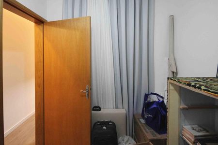 Casa à venda com 120m², 3 quartos e 2 vagasQuarto 02