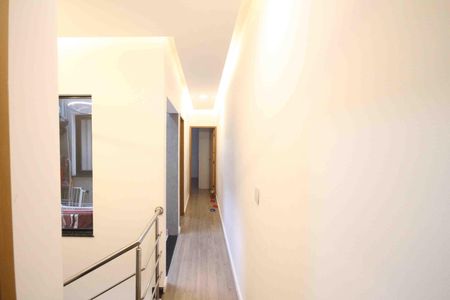 Casa à venda com 120m², 3 quartos e 2 vagasCorredor