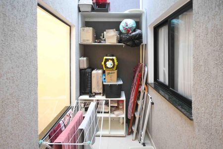 Casa à venda com 120m², 3 quartos e 2 vagasJardim de inverna