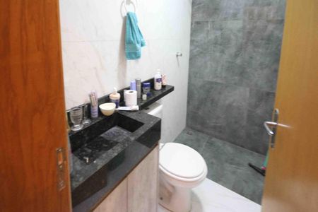 Casa à venda com 120m², 3 quartos e 2 vagasBanheiro Social