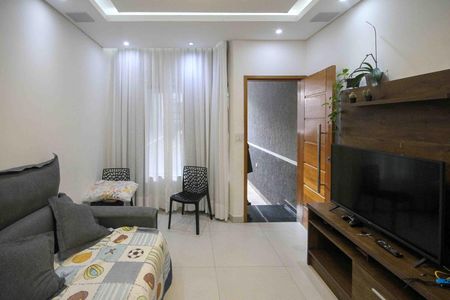 Sala de casa à venda com 3 quartos, 120m² em Vila Darli, São Paulo