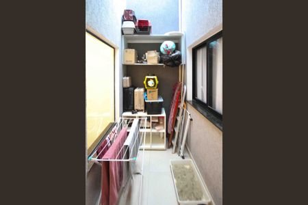 Casa à venda com 120m², 3 quartos e 2 vagasJardim de inverna