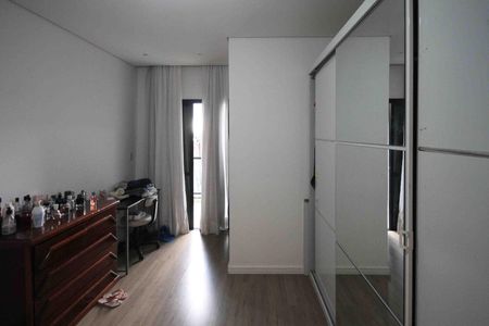 Casa à venda com 120m², 3 quartos e 2 vagasSuíte 3