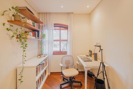 Apartamento à venda com 240m², 3 quartos e 3 vagasQuarto