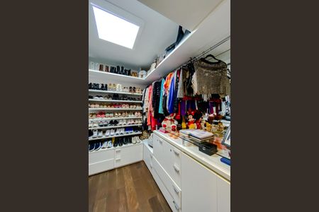 Apartamento à venda com 137m², 3 quartos e 2 vagasCloset da Suíte 3