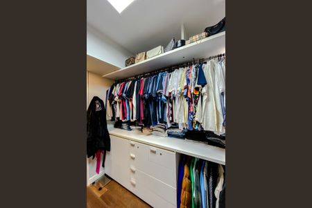 Apartamento à venda com 137m², 3 quartos e 2 vagasCloset da Suíte 3