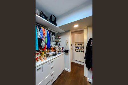 Apartamento à venda com 137m², 3 quartos e 2 vagasCloset da Suíte 3