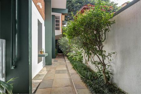 Casa à venda com 438m², 3 quartos e 7 vagas