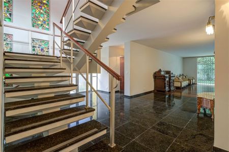 Casa à venda com 438m², 3 quartos e 7 vagas