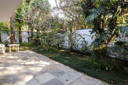 Casa à venda com 438m², 3 quartos e 7 vagas