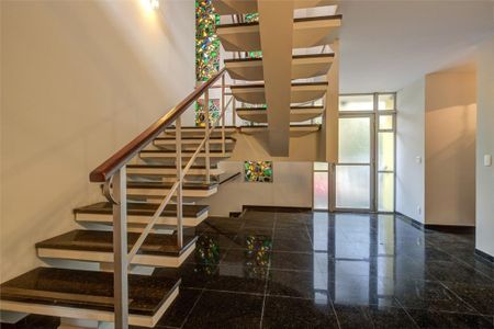 Casa à venda com 438m², 3 quartos e 7 vagas