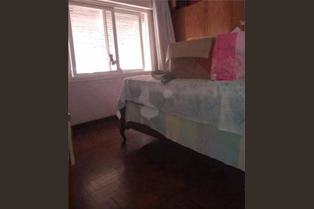 Casa à venda com 221m², 3 quartos e 2 vagas