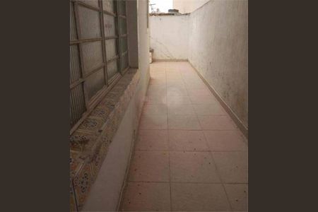 Casa à venda com 221m², 3 quartos e 2 vagas