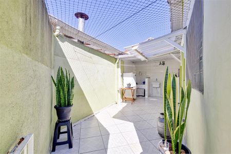 Casa à venda com 3 quartos, 120m² em Jardim Caravelas, São Paulo