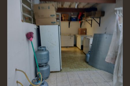 Casa à venda com 2 quartos, 167m² em Utinga, Santo André