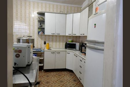 Casa à venda com 2 quartos, 167m² em Utinga, Santo André