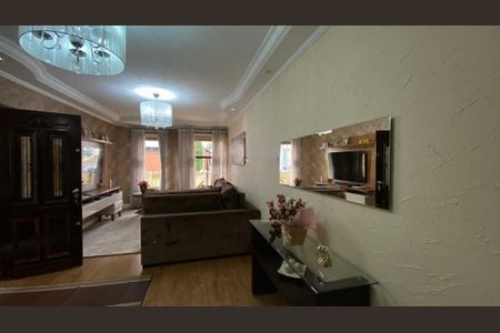 Casa à venda com 3 quartos, 223m² em Jardim Textil, São Paulo