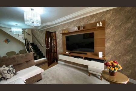 Casa à venda com 3 quartos, 223m² em Jardim Textil, São Paulo