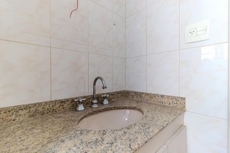 Apartamento à venda com 140m², 3 quartos e 1 vagaBanheiro 2