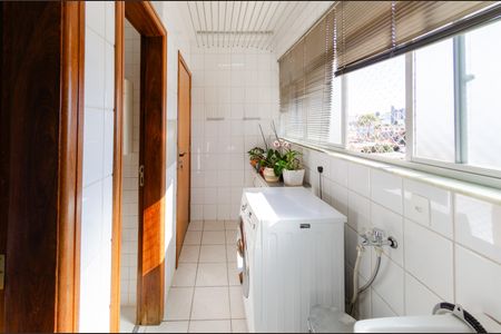 Apartamento à venda com 92m², 3 quartos e 2 vagas Apartamento à venda com 92m², 3 quartos e 2 vagasÁrea de serviço