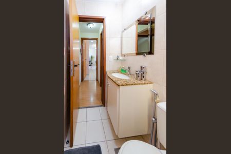 Apartamento à venda com 92m², 3 quartos e 2 vagas Apartamento à venda com 92m², 3 quartos e 2 vagasBanheiro social