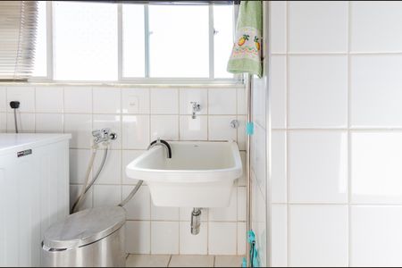 Apartamento à venda com 92m², 3 quartos e 2 vagas Apartamento à venda com 92m², 3 quartos e 2 vagasÁrea de serviço