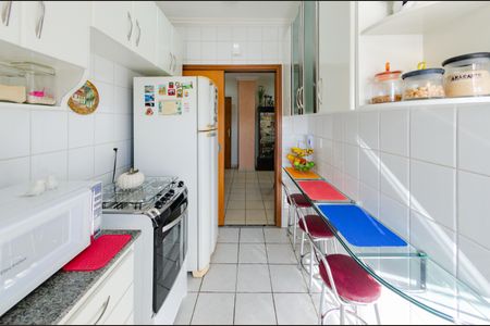 Apartamento à venda com 92m², 3 quartos e 2 vagas Apartamento à venda com 92m², 3 quartos e 2 vagasCozinha